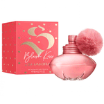 s-blush-kiss-shakira-8411061087428.
