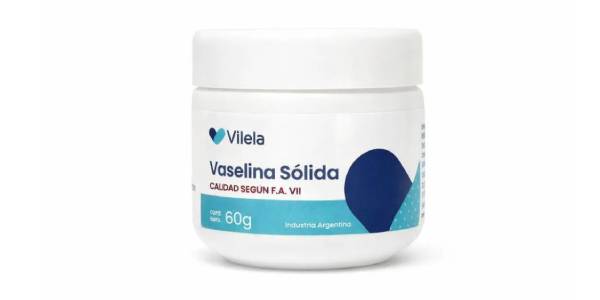 Vaselina sólida utilizada para hidratar zonas secas y proteger la piel